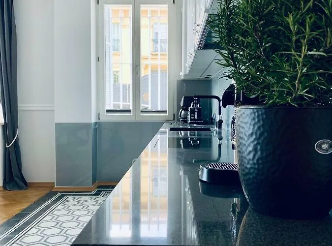 Bagatelle - Luxury Nice